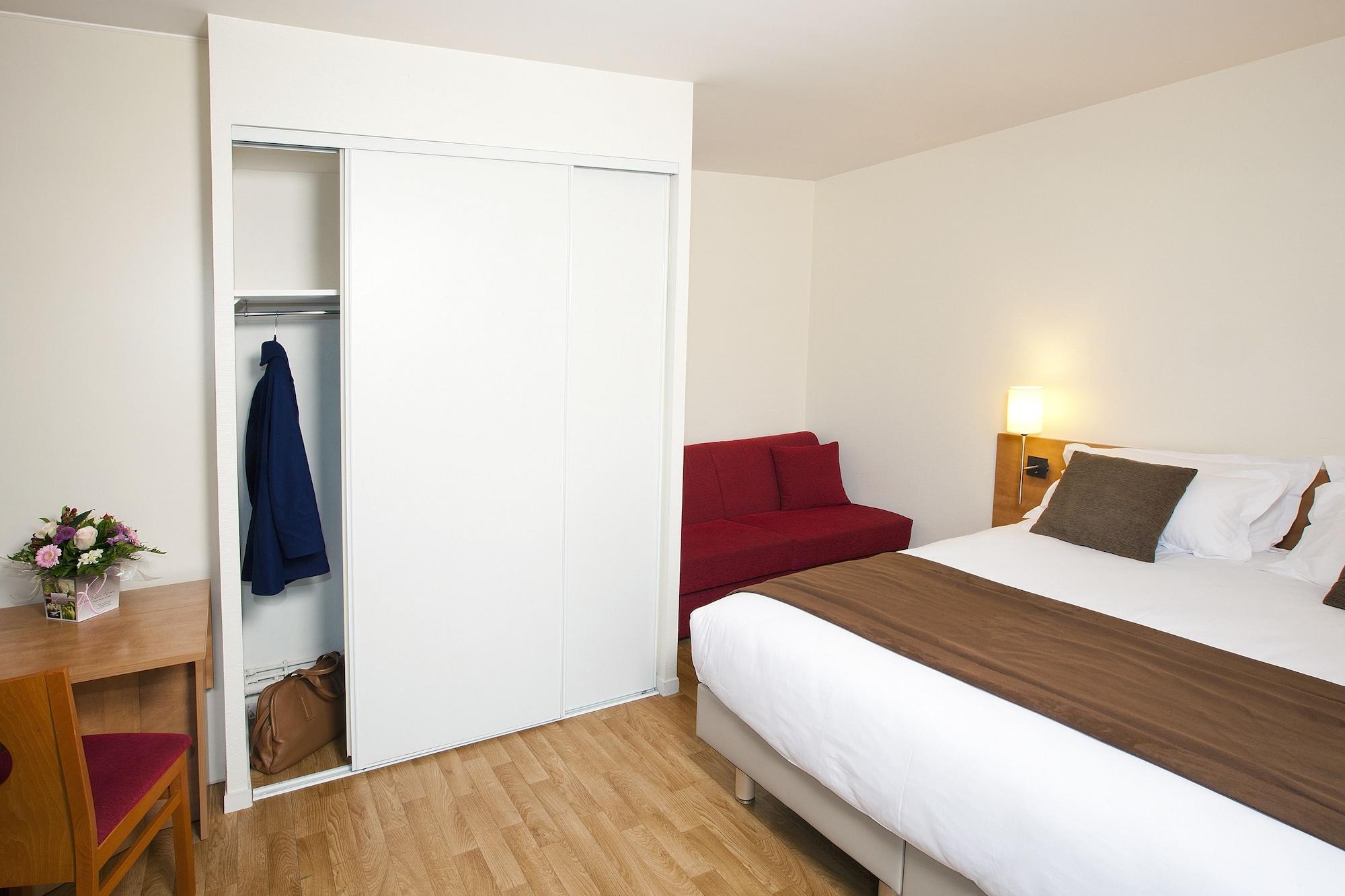 Séjours&Affaires Rennes Longs Champs Extérieur photo