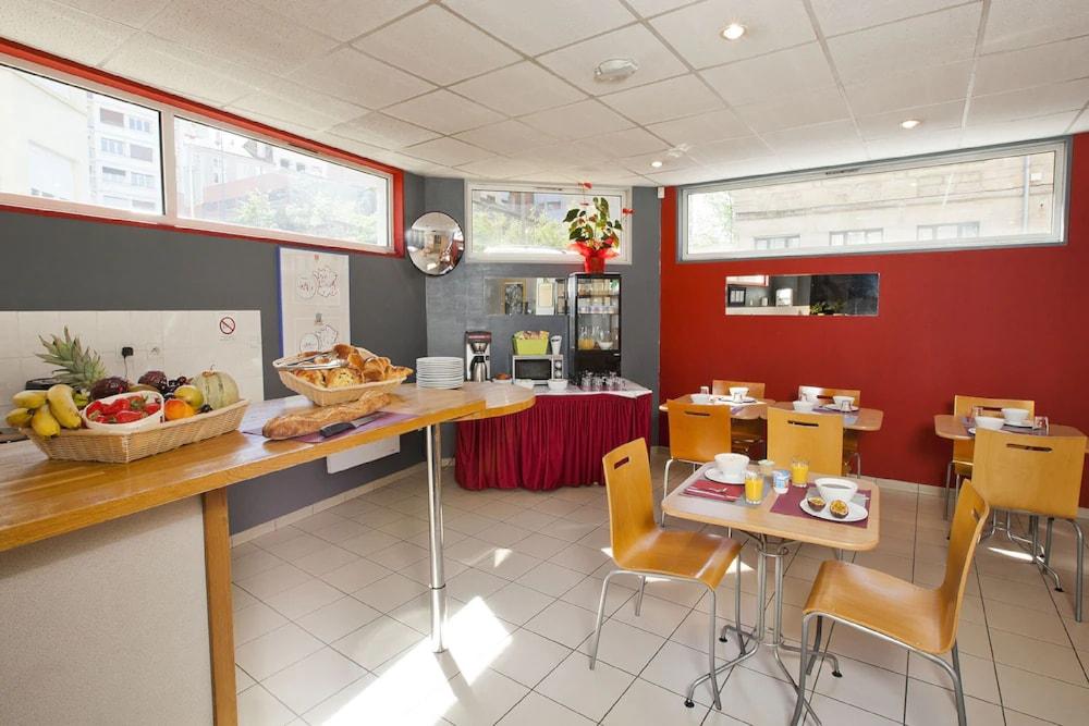 Séjours&Affaires Rennes Longs Champs Extérieur photo